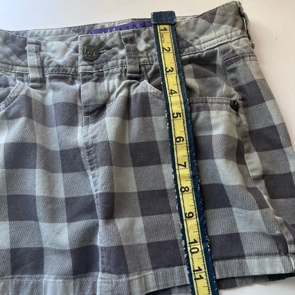Miley Cyrus & Max Azria Women Buffalo Plaid checkered mini skirt Grey XSmall 1 - Picture 7 of 12